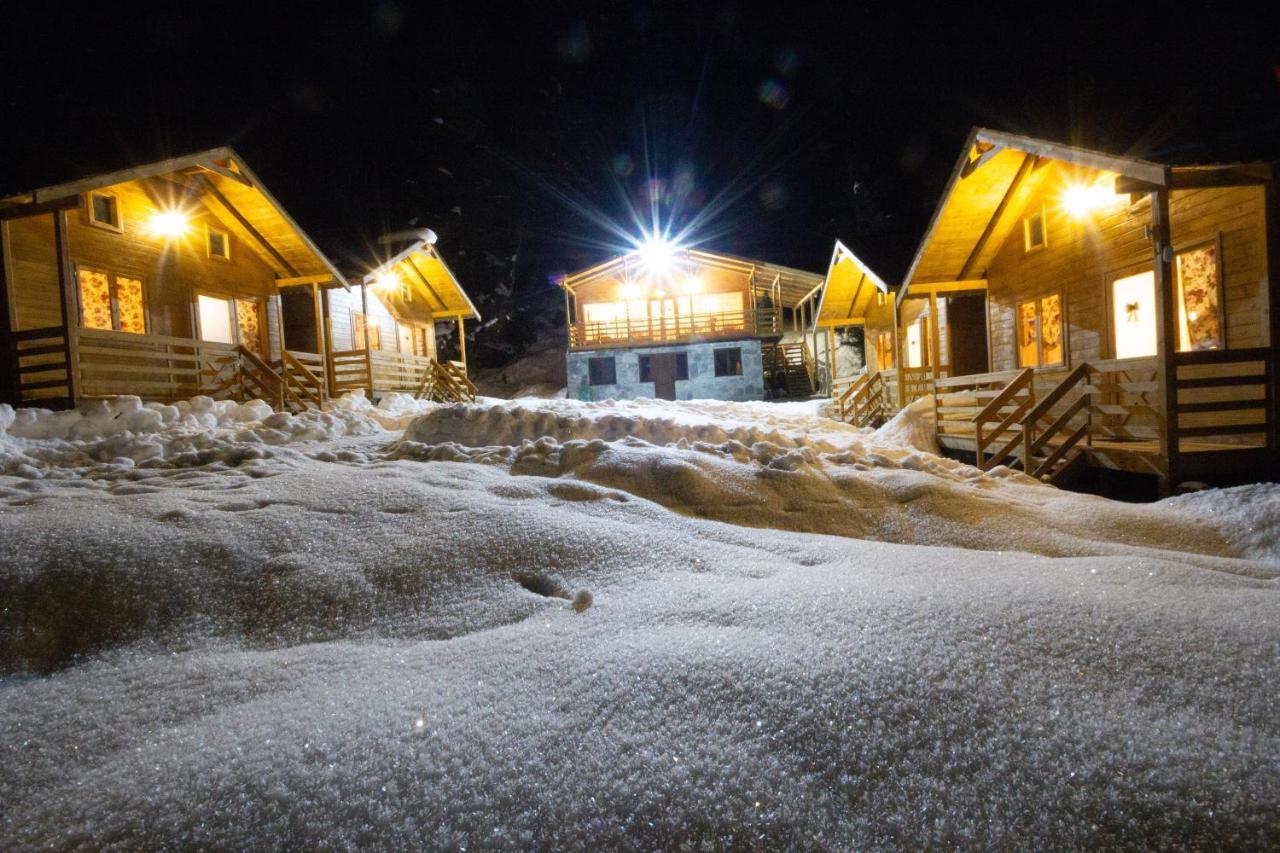 מסטיה Mountain Cabins מראה חיצוני תמונה