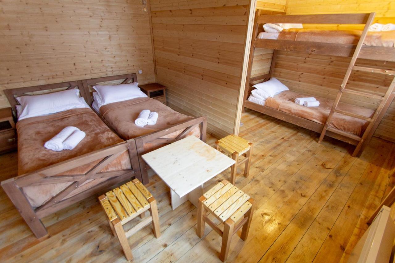 מסטיה Mountain Cabins מראה חיצוני תמונה