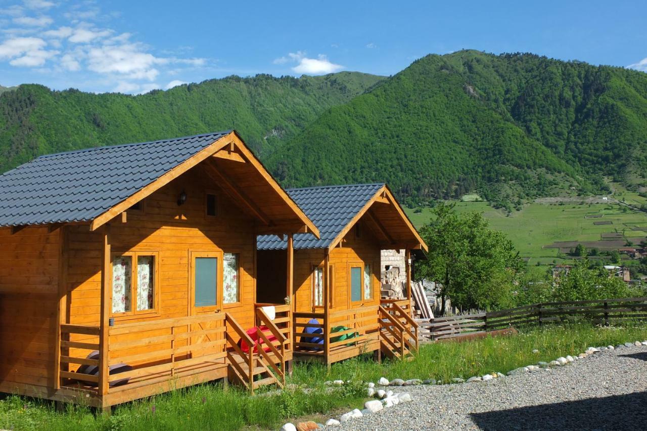 מסטיה Mountain Cabins מראה חיצוני תמונה